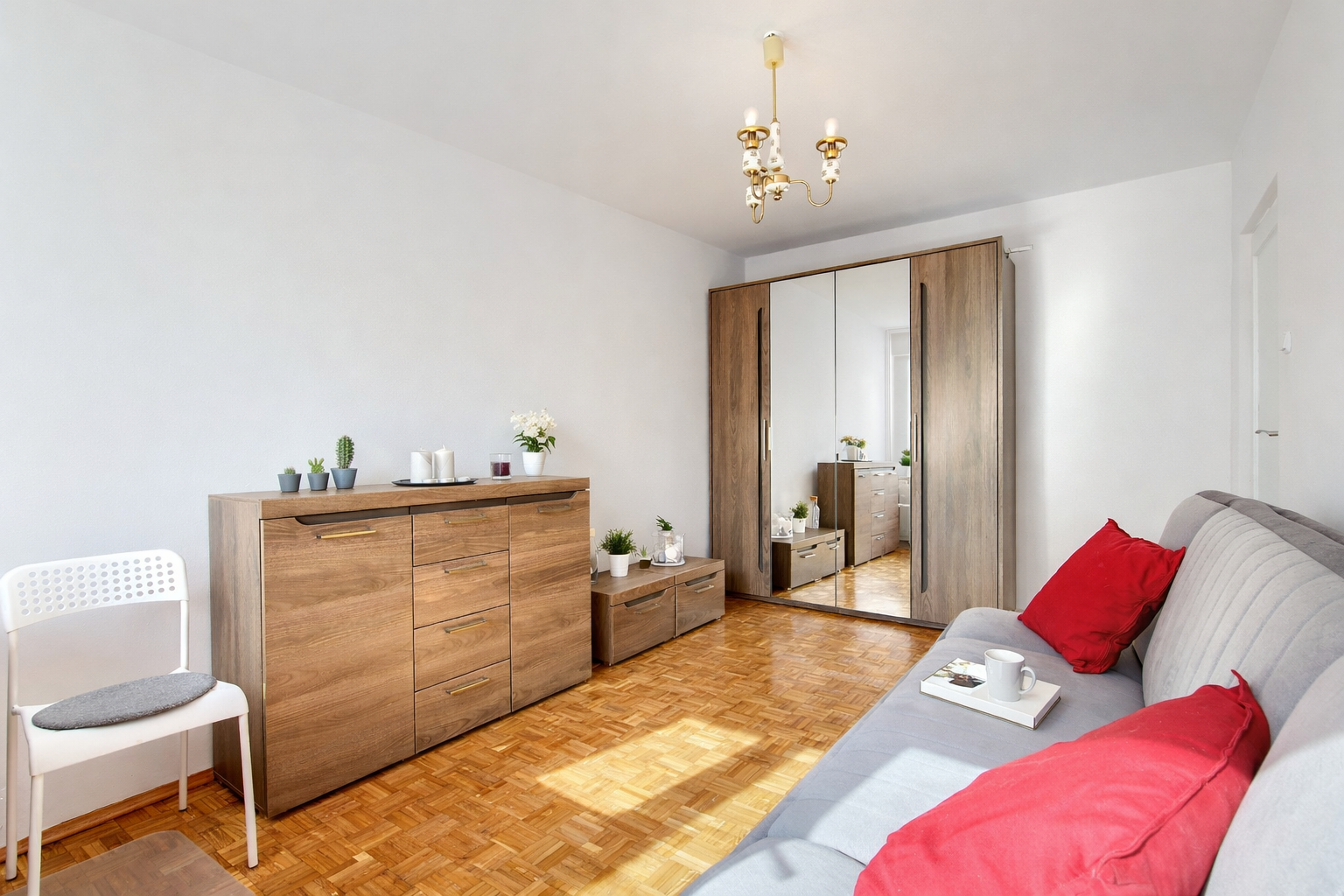 Komfortowe 2 pokoje mieszkanie z balkonem, Rataje, świetna lokalizacja Nowe Miasto - zdjęcie 1