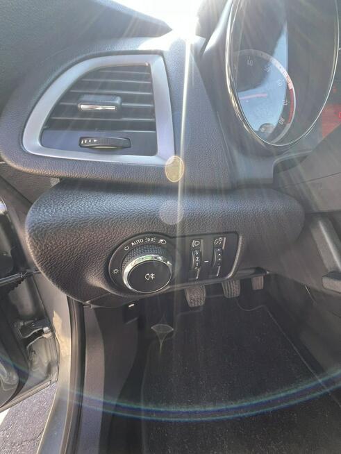 Opel Astra Sports Tourer Słupsk - zdjęcie 11