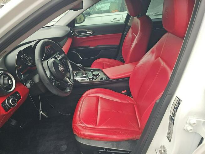 Alfa Romeo Giulia Wersja TI / 4x4  / niski przebieg Warszawa - zdjęcie 8