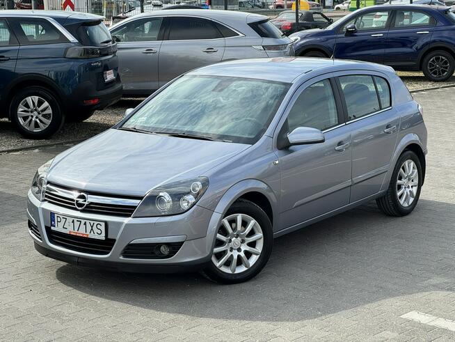 Opel Astra *FILM*Automat*Benzyna*Bi-Xenon*Nowy Rozrząd* Suchy Las - zdjęcie 2