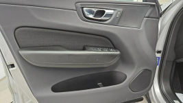 Volvo XC 60 B4 B Momentum aut ! Z Polskiego Salonu ! Faktura VAT ! Warszawa - zdjęcie 10
