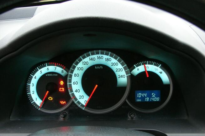 Toyota Corolla Verso Super stan Salon PL ,benzyna Piła - zdjęcie 11