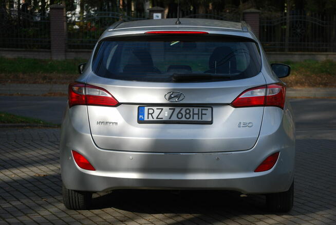 Hyundai i30 II Kombi 1.6 CRDi (110 KM) | Salon Polska | Rzeszów - zdjęcie 11