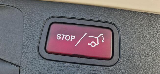 Mercedes E 220 4-MATIC-PNEUMATYKA-PANORAMA Paproć - zdjęcie 12