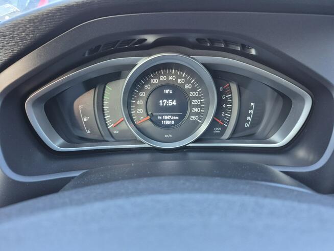 Volvo V40 1.5 benzyna lift automat navi  LED 118tys Drelów - zdjęcie 12