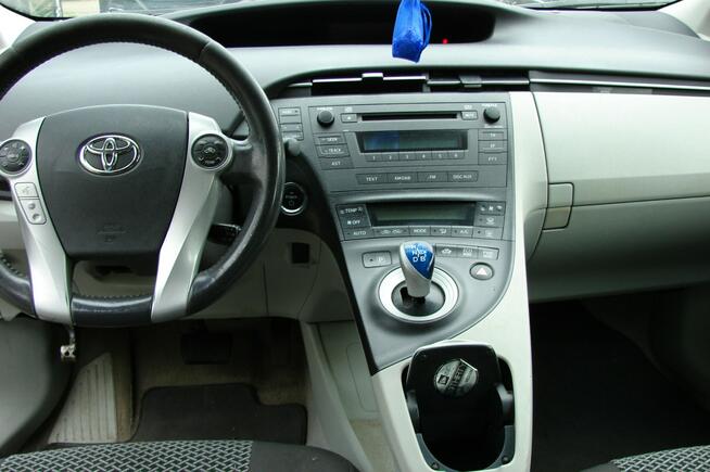 Toyota Prius 1,8 Hybryda 100 KM Piła - zdjęcie 9