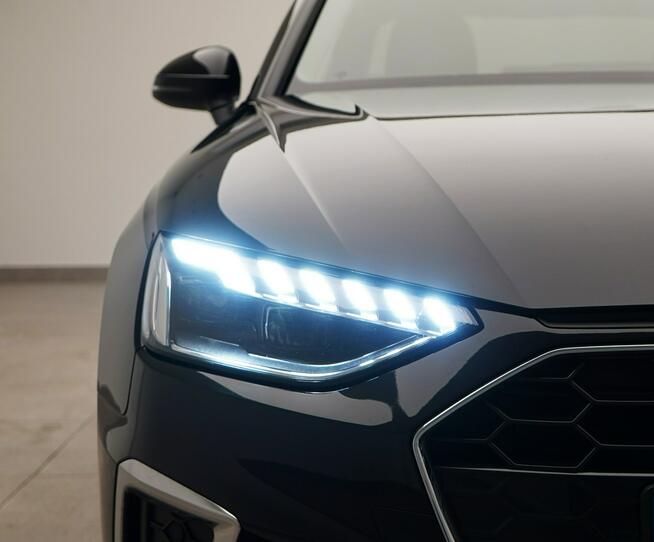Audi A4 35TFSI 150KM Stronic Sline Tempomat Ambiente Kamera Alu19 Kielce - zdjęcie 9