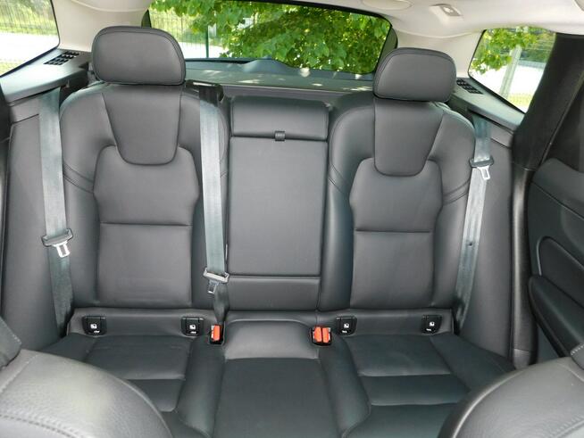 Volvo XC 60 2.0D4 Plus Bright z Gwarancją Bezwypadkowości Żyrardów - zdjęcie 11