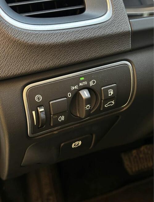 Volvo V60 Cross Country Momentum Pro Skierniewice - zdjęcie 8