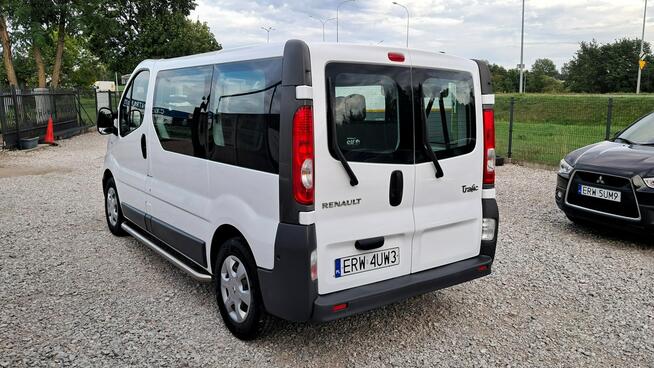 Renault Trafic Pięknie utrzymany! Niski przebieg! Igła! Zobacz! Rawa Mazowiecka - zdjęcie 6