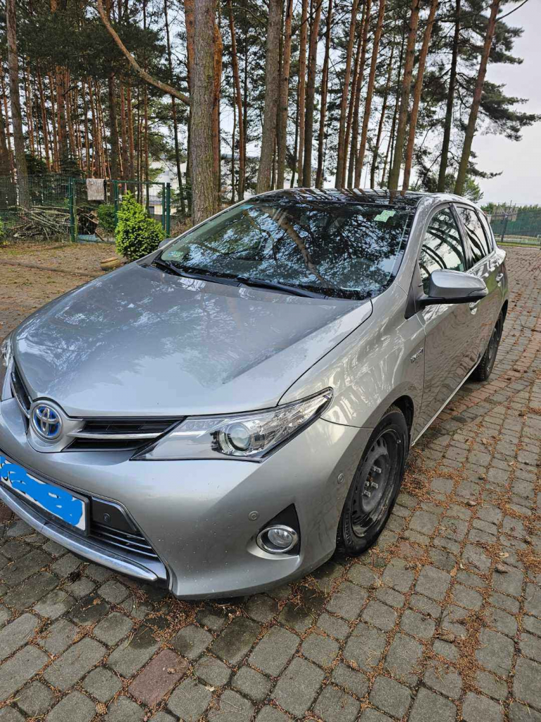 Sprzedam Samochód Toyota Auris 1.8 (akumulator hybryda-nowy) Olsztyn - zdjęcie 1