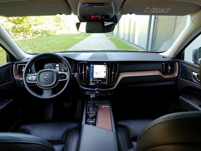 VOLVO XC60 Najwyższa wersja masaże skóra kamera 360 Inscription LED Sosnowiec - zdjęcie 9
