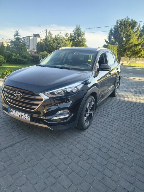 Sprzedam Hyundaia Tusona Rojów - zdjęcie 2