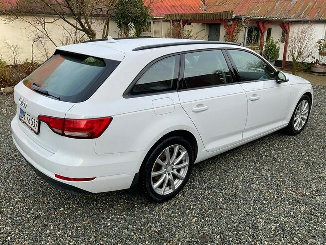 Audi A4 Sadlno - zdjęcie 6
