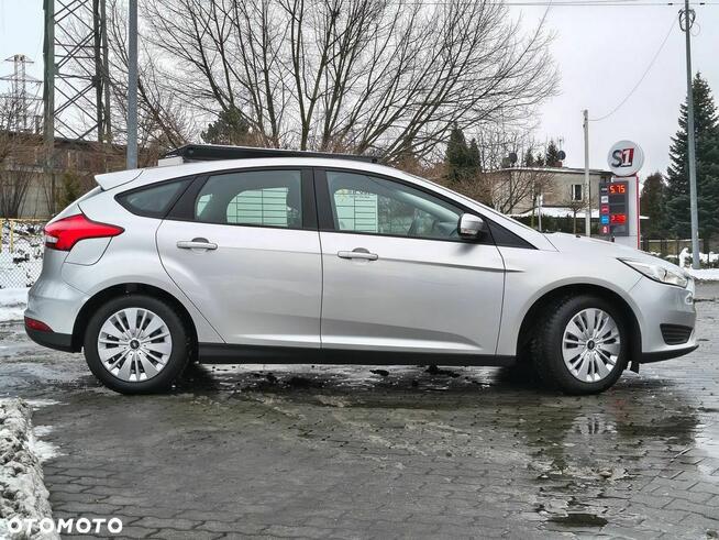 Ford Focus 1.6 Trend Tarnowskie Góry - zdjęcie 4