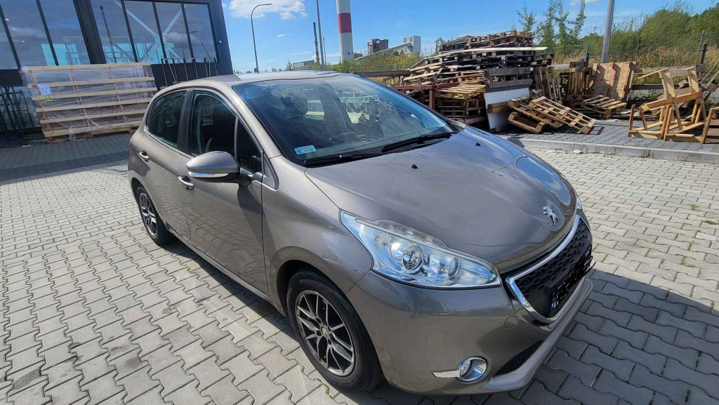 sprzedam PEUGOTA 208 Kielce - zdjęcie 5