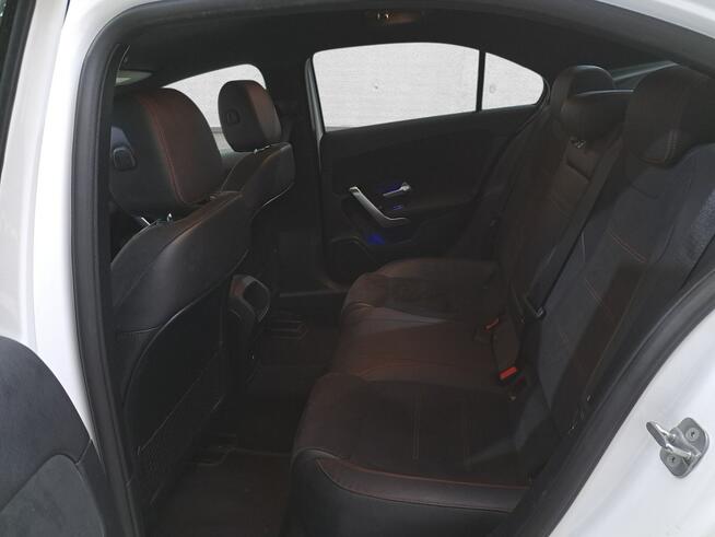 MERCEDES-BENZ E 220d Komorniki - zdjęcie 12