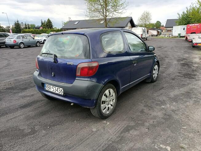 Toyota Yaris 1.0 00r Tarnów - zdjęcie 4