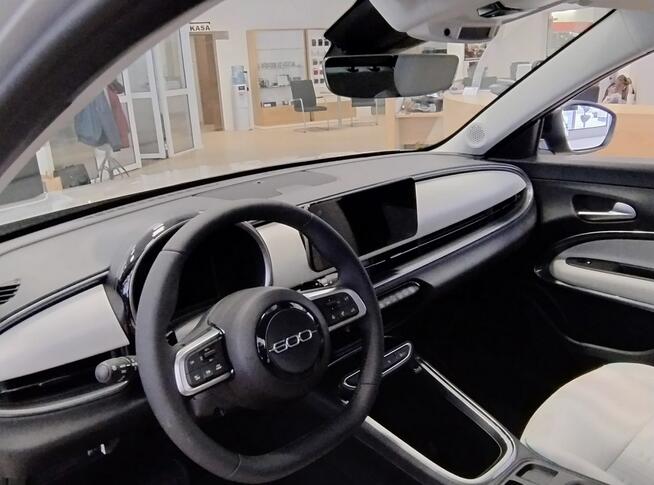 Fiat 600 1.2DCT 110KM La Prima Kremowy Cappucino z czarnym dachem Piła - zdjęcie 8