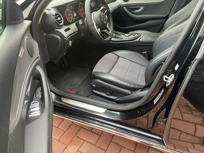 Mercedes E 200 Bez wkładu Zadbany użytkowany na trasach Kraków - zdjęcie 11