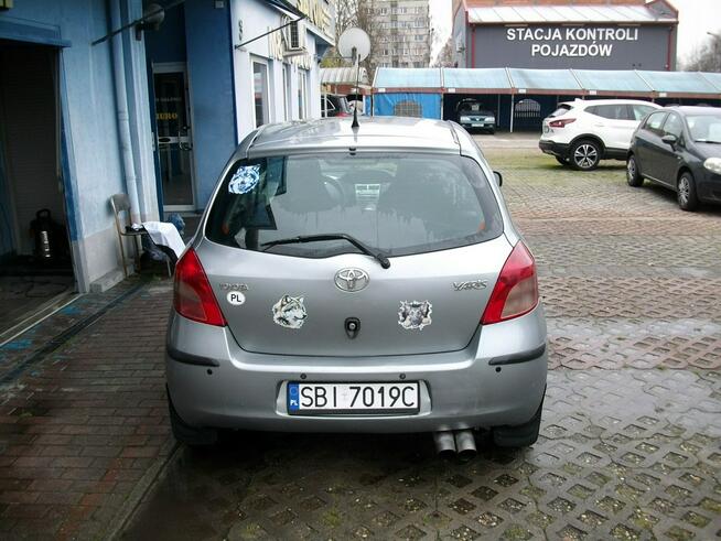Toyota Yaris Katowice - zdjęcie 5