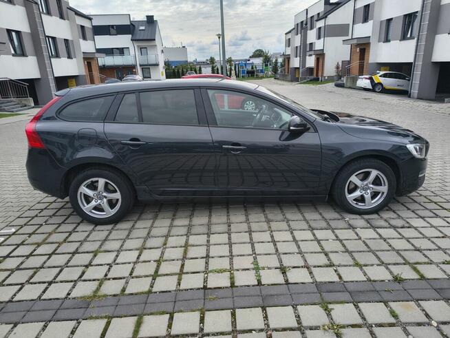 VOLVO V60 D3 Drive-E 2.0 150 KM, 2017 r, 195100 km. Rzeszów - zdjęcie 8