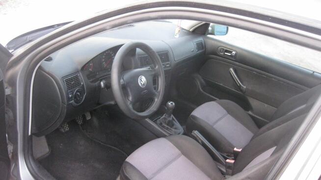 sprzedam volkswagen golf - klimatyzacja Ostrów Wielkopolski - zdjęcie 5
