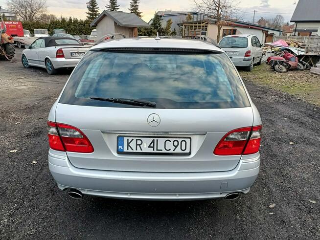Mercedes E klasa 3.0 CDI 224km 07r Automat Tarnów - zdjęcie 3