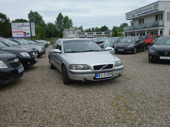 Volvo s60 2002 2.5 benzyna 140km automat skóry zadbane Słupsk - zdjęcie 2