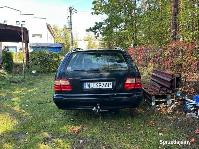 Mercedes-Benz E-Klasa S210 Kombi | 2.0 Benzyna | Automat Józefów - zdjęcie 5