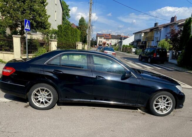 Mercedes Benz E Klasa W212 Tomaszów Mazowiecki - zdjęcie 3