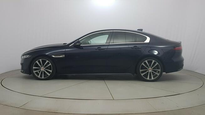 Jaguar XE 2.0 D180 R-Dynamic SE ! Salon Polska ! Faktura Vat ! Warszawa - zdjęcie 4