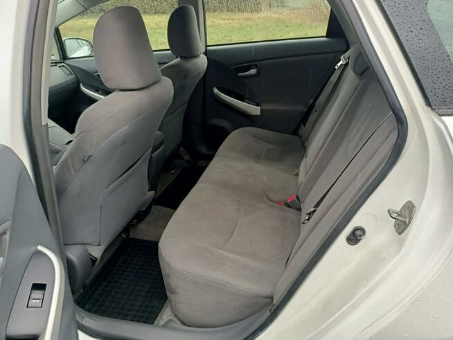Toyota Prius 1.8 Hybrid 10r Automat Tarnów - zdjęcie 6