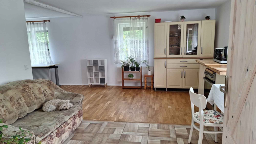 Dom po remoncie wśród Lasów Stobrawskich Dąbrówka Dolna - zdjęcie 5