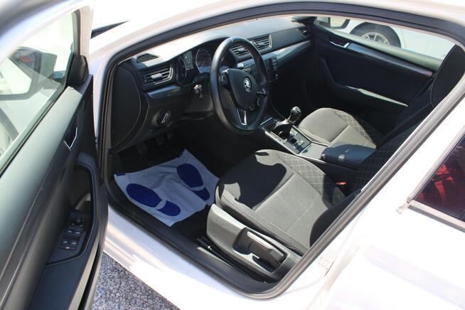 Škoda Superb Salon Polska Gwarancja Warszawa - zdjęcie 12