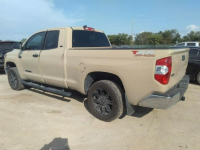 Toyota Tundra 2020, 5.7L, porysowany lakier. Warszawa - zdjęcie 3