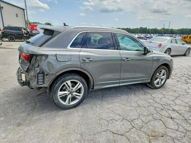 Audi Q3 Bogata wersja wyposażenia / S-Line / niski przebieg Wrocław - zdjęcie 4