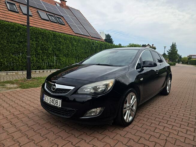 Opel Astra HB 1.4T Benz. 120KM 2011r Navi, Manual, Tempomat Tychy - zdjęcie 1