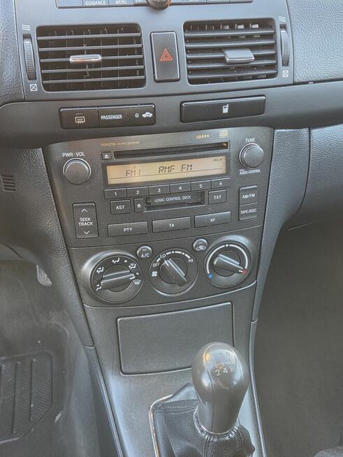 Sprzedam Toyote Avensis Żukowo - zdjęcie 7