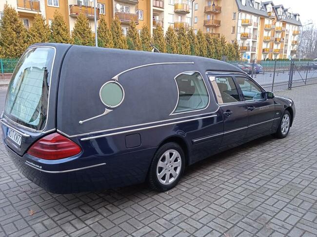 Karawan pogrzebowy - włoska zabudowa Otwock - zdjęcie 2