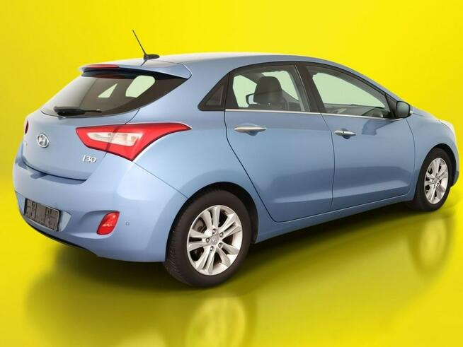 Hyundai I30 1.6 benzyn135 km XENON czujniki NAVI bezwypadek SERWI 2013 Tychy - zdjęcie 2
