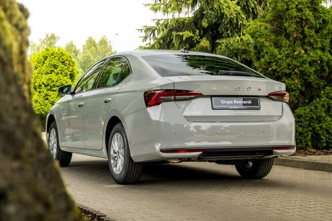 Škoda Octavia Drive Essence 1.5 TSI 115 KM - Dostępna od ręki! Łódź - zdjęcie 12