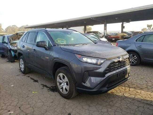 Toyota RAV-4 2020, 2.5L, wersja LE, porysowany lakier Warszawa - zdjęcie 2