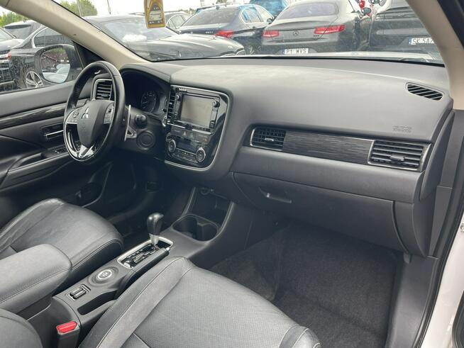 Mitsubishi Outlander GT V6 AWD HAK Automat Skóra Kamera Podgrz. 7osob. Gliwice - zdjęcie 8