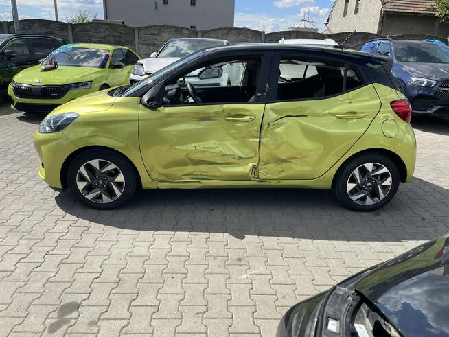 Hyundai i10 Automat Kamera LineAsist Klimatyzacja Virtual Gliwice - zdjęcie 4