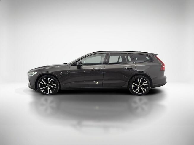 Volvo V60 B4 D Plus Dark aut ! Z Polskiego Salonu ! Faktura Vat ! Warszawa - zdjęcie 2