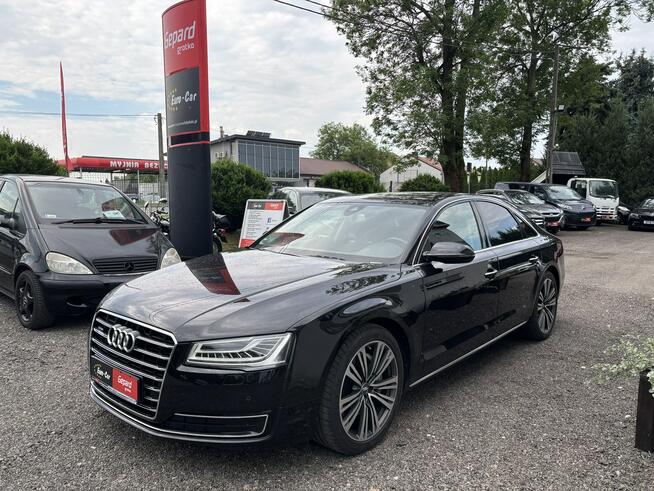 Audi A8 Janów Lubelski - zdjęcie 1