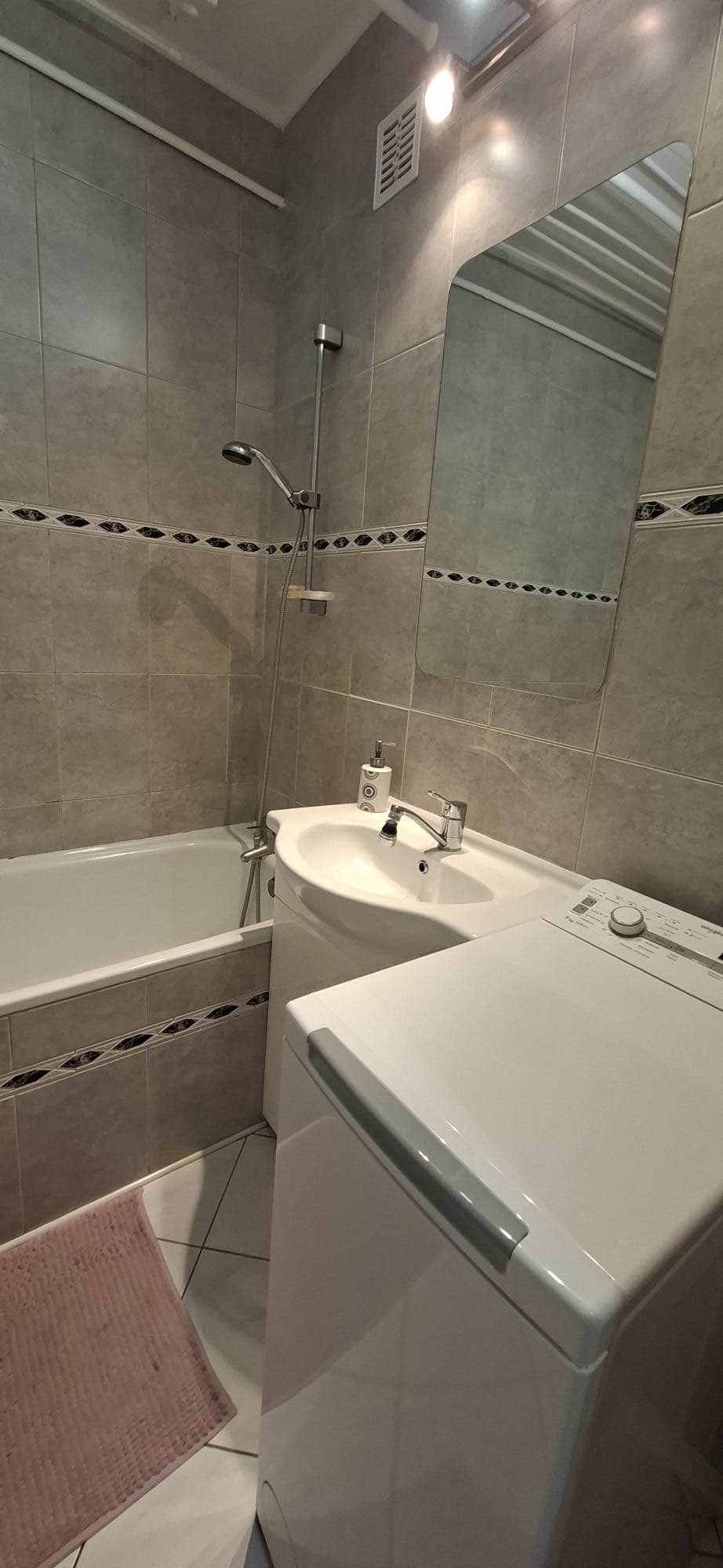 Sprzedam BEZPOŚREDNIO 3 pokojowe mieszkanie 62,51m2 ŻYRARDÓW CENTRUM Żyrardów - zdjęcie 5