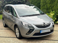 Opel Zafira Tourer Cosmo 2.0CDTI 130KM 7Osbowa Panorama 2XPDC Oplacona Wrocław - zdjęcie 4