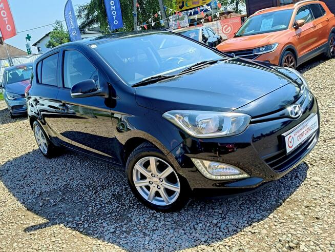 Hyundai i20 2014*Benzyna*Lift*Klimatyzacja Bibice - zdjęcie 2
